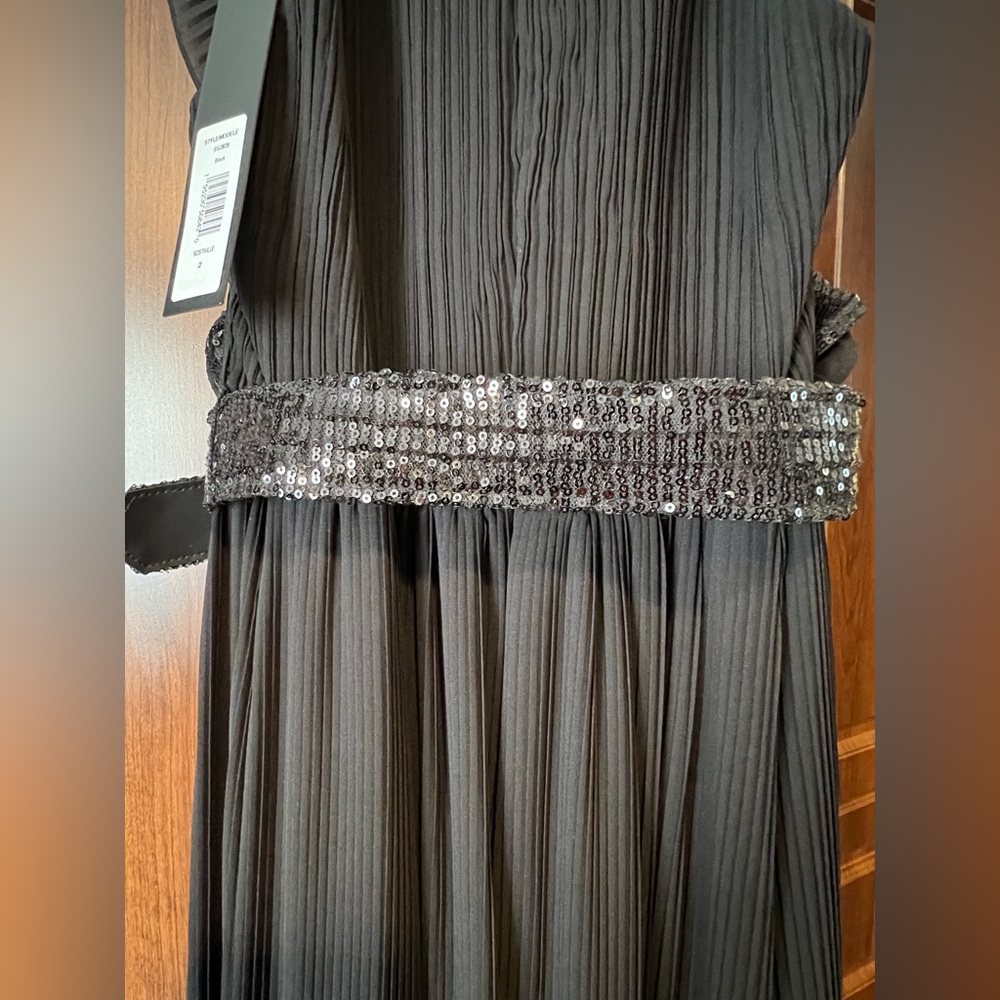 Badgley Mischka Pleated Sequin Ruffle Gown! - Picture 13 of 16